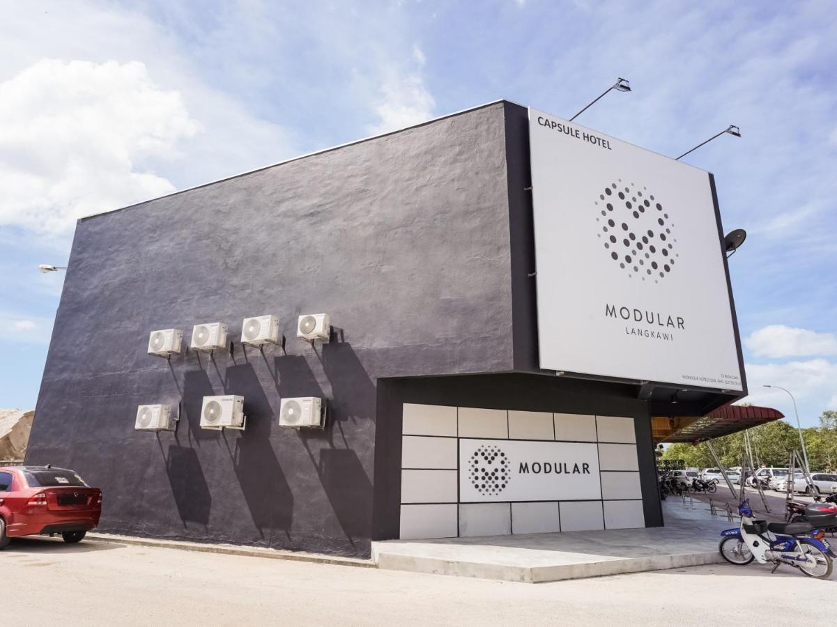 Oyo 89635 Modular Langkawi Capsule Hotel Padang Mat Sirat Exterior foto